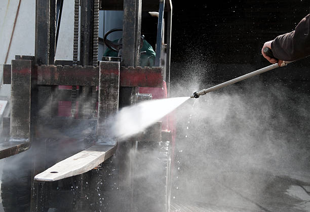 Best Roof Pressure Washing  in Braidwood, IL